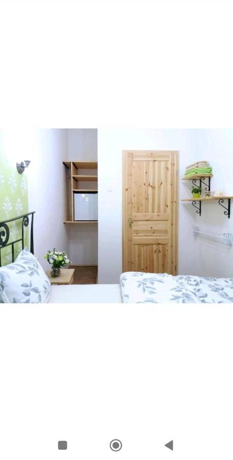 Guest House Izola Buitenkant foto