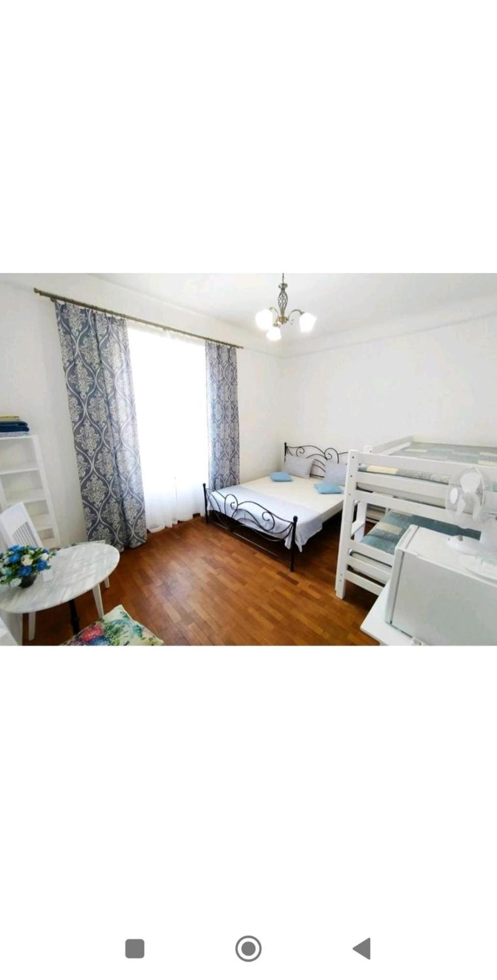 Guest House Izola Buitenkant foto