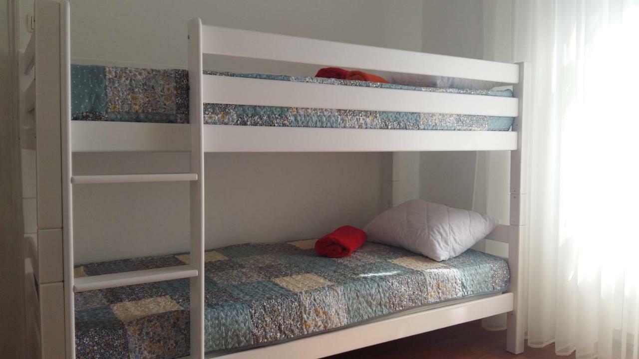Guest House Izola Buitenkant foto